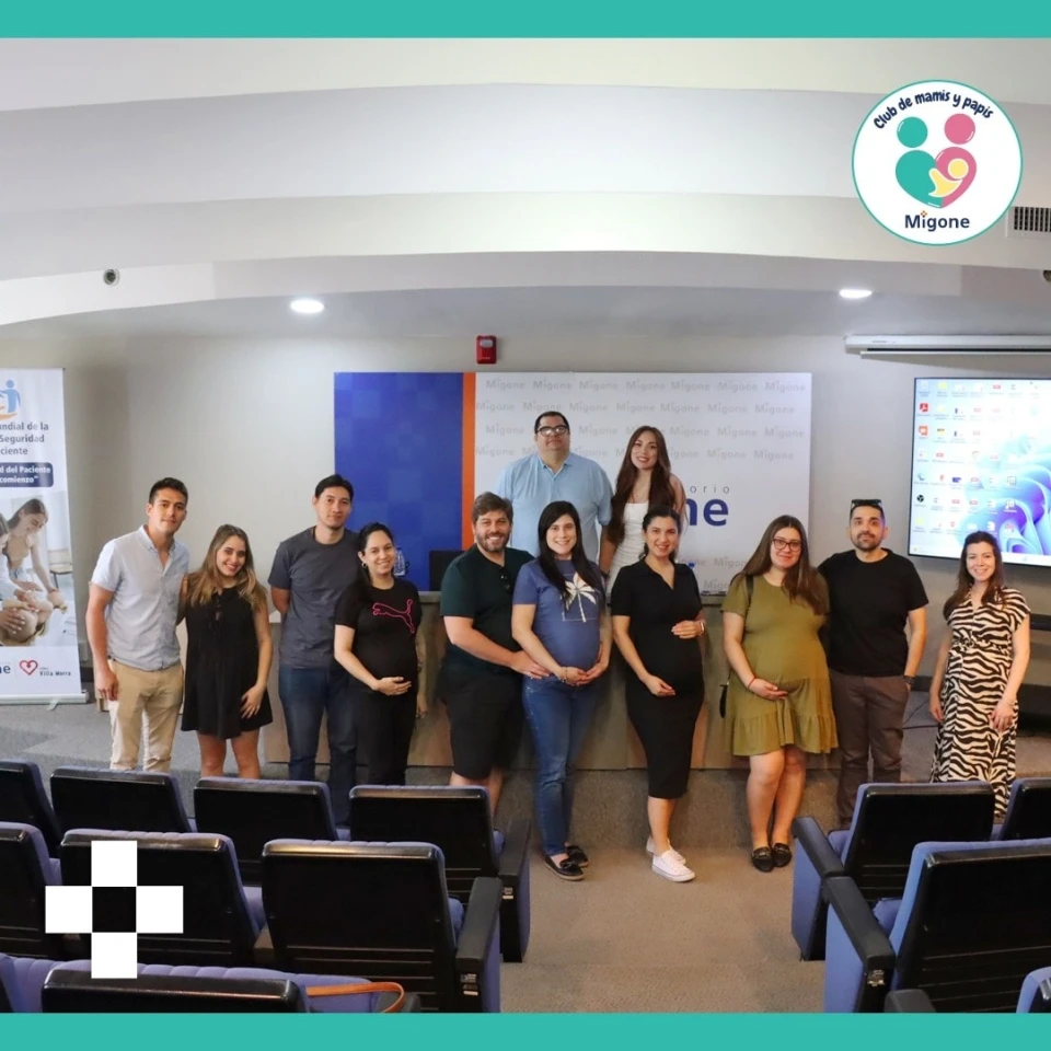 Club de Mamis y Papis en el Sanatorio Migone.